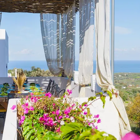 Lira Pure Serenity & Sea Views 3br * Rethimno