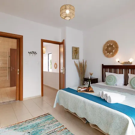 Lira Pure Serenity & Sea Views 3br Villa