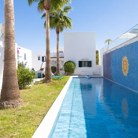 Willa Lira Pure Serenity & Sea Views 3br