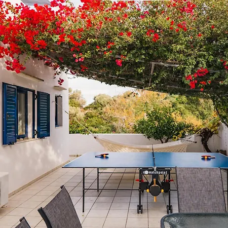 Lira Pure Serenity & Sea Views 3br Willa