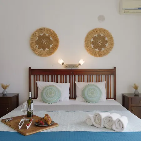Lira Pure Serenity & Sea Views 3br Willa