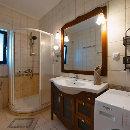 Lira Pure Serenity & Sea Views 3br Willa